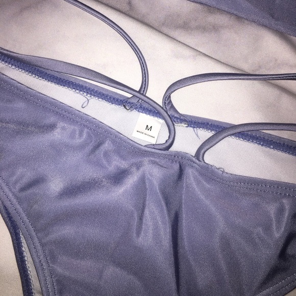 BRAND NEW wrap around bikini w strappy bottoms - Picture 3 of 3